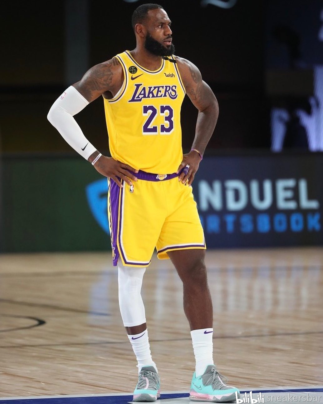 一锤定音 一锤定音